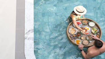 Minibar, coffres-forts dans les chambres, rideaux occultants