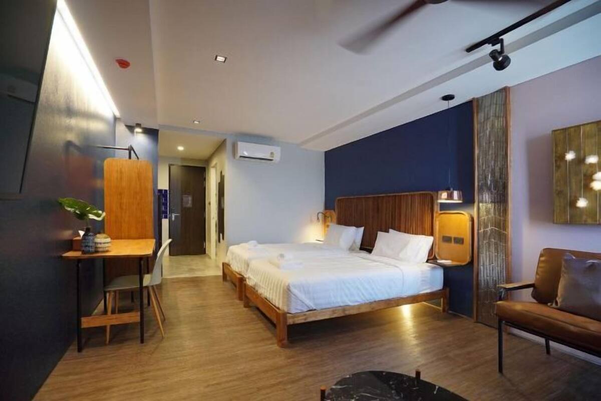 1 bedroom, minibar, in-room safe, blackout curtains