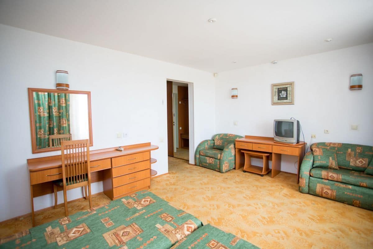 Standard Twin Room