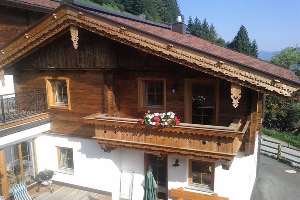Außenansicht Ferienhütte Zillertalblick