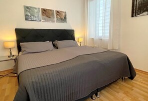 1 Schlafzimmer, Bügeleisen/Bügelbrett, kostenloses WLAN, Bettwäsche