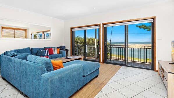 TV, Netflix, streaming services