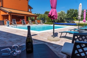 Pool - Apartments Danka, (16245), Pula, hr (Pula)