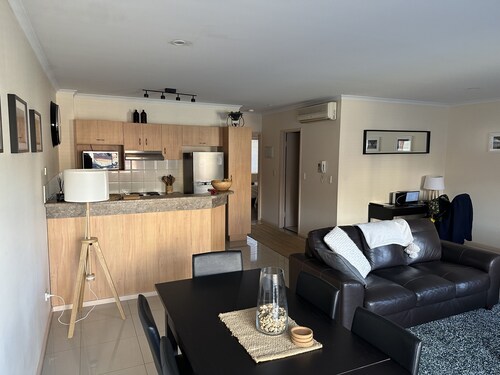 Cosy Apartment close to everything