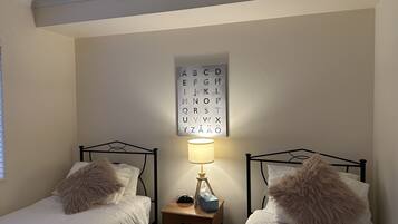 2 bedrooms, desk, iron/ironing board, bed sheets