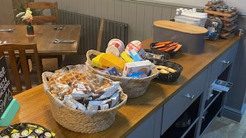 Desayuno continental gratuito y diario