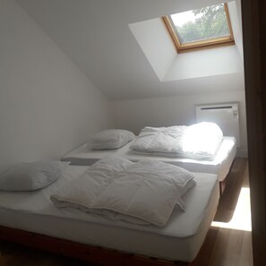 4 habitaciones y ropa de cama