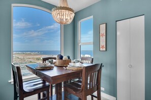 Dining - Gulf front with a spacious balcony overlooking Navarre beach! (Navarre)