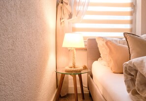 1 habitación, escritorio, tabla de planchar con plancha y wifi gratis 