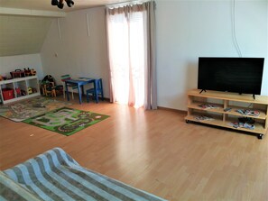 Children's area - Familienfreundliche Ferienwohnung (Günzburg)