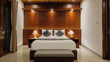 Two Bedroom pool villa with valley view | Minibar, desk, bed sheets