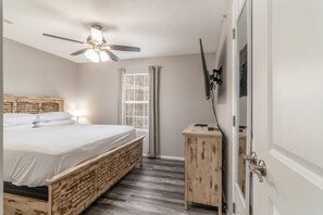 3 bedrooms, WiFi, bed sheets