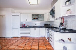 Frigorífic, microones, forn i rentaplats