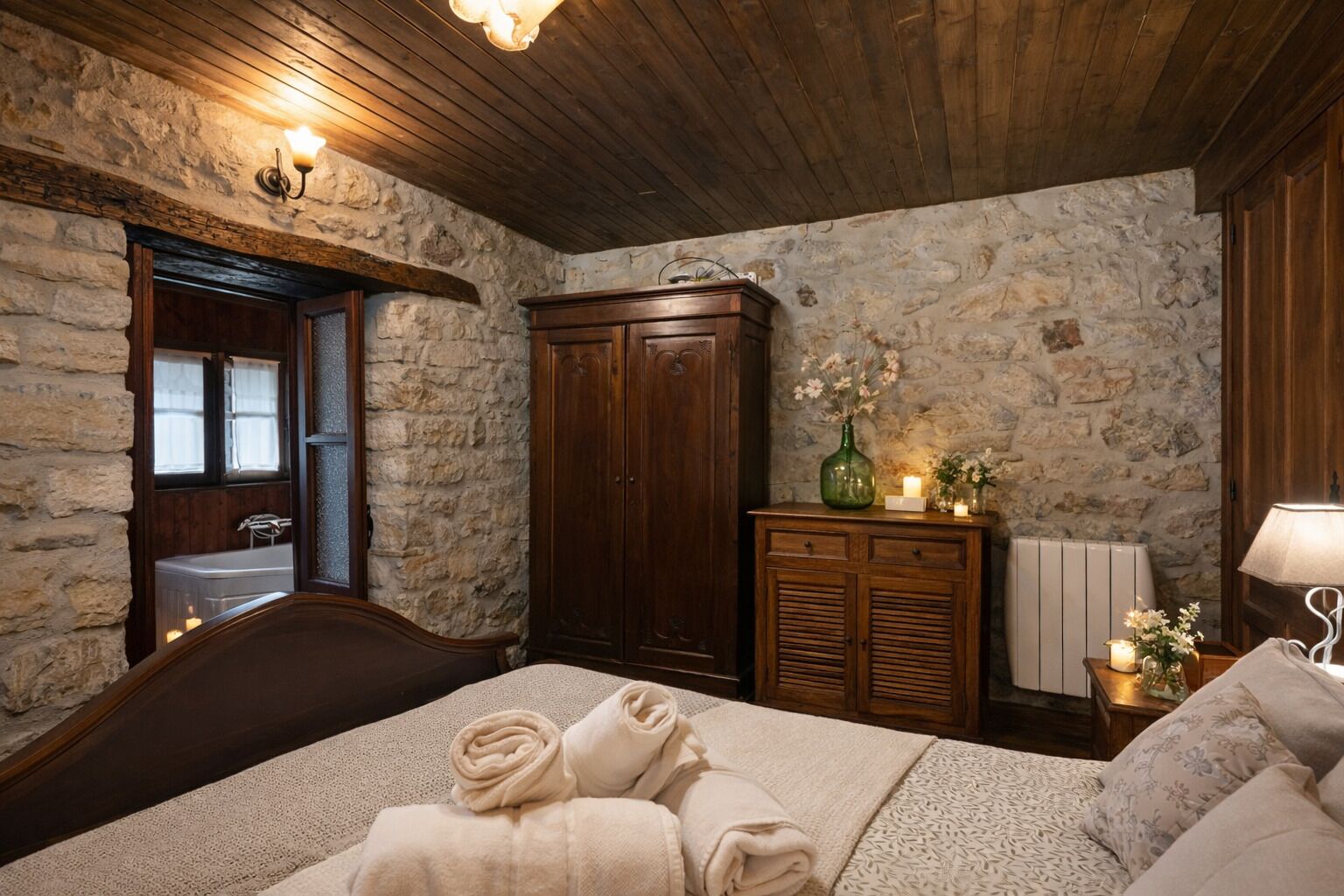 1 dormitorio, tabla de planchar con plancha, cuna de viaje y wifi gratis