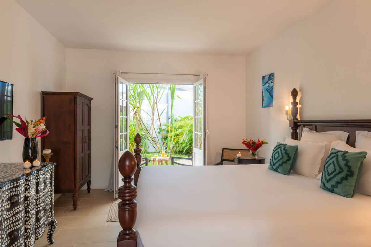 Superior Double Room | Egyptian cotton sheets, premium bedding, Select Comfort beds, minibar