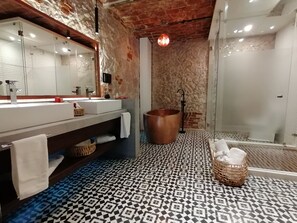 Master Suite | Lavabo del cuarto de baño