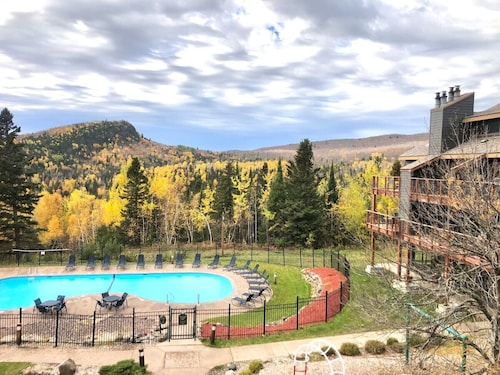 Ski in Ski out, 1 Bed plus Loft, BEST VIEWS IN LUTSEN!