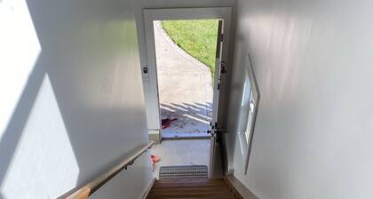 1br-1bth- Furnished Apartment in Chardon