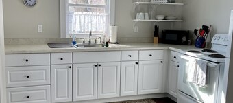 1br-1bth- Furnished Apartment in Chardon