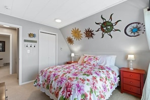 4 Schlafzimmer, Bügeleisen/Bügelbrett, Reisekinderbett, Bettwäsche