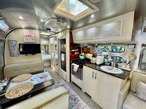 Airstream in Wine Country Hot Tub Extra Cost
