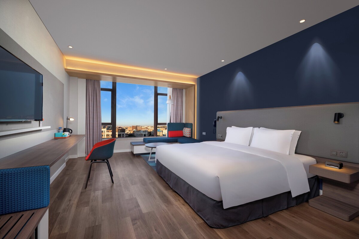 Chambre Standard, 1 très grand lit (High Floor) | Coffre-fort, bureau, système d’insonorisation, literie fournie