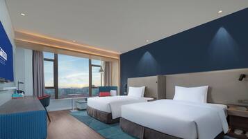 Standardzimmer, 2 Queen-Betten (High Floor) | Zimmersafe, schallisolierte Zimmer