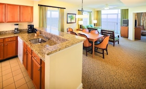 Interior - Two Bedroom Deluxe Luxury Condo, Myrtle Beach (2048878) (Myrtle Beach)