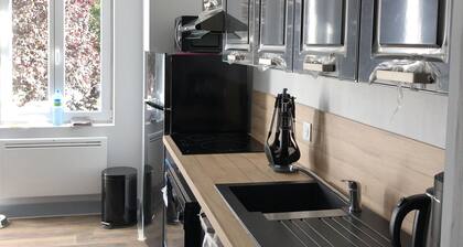 Les Coteaux - Appartement 8 personnes proche centre, lac et ski