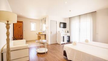 Superior Double or Twin Room | Premium bedding, minibar, in-room safe, individually decorated