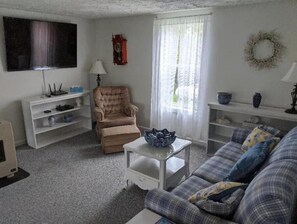 Living area - Home in Historic Lumber Town of Nahma. MI (Nahma)