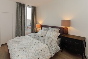 1 bedroom, desk, iron/ironing board, WiFi - Chantilly Cocoon Retreat (Chantilly)