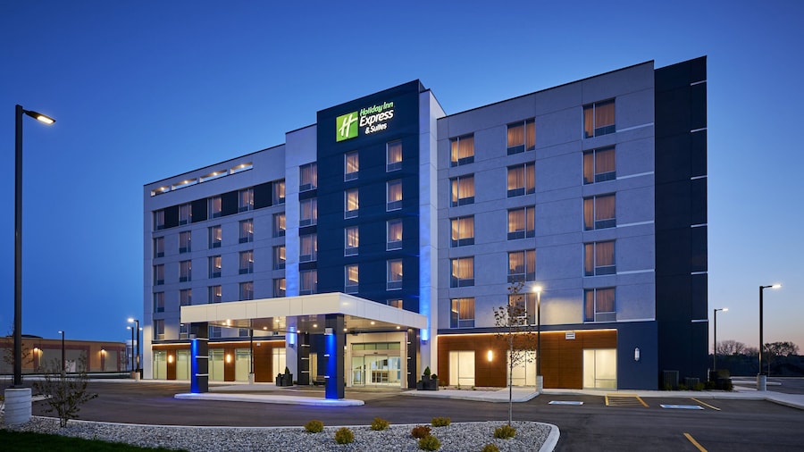 Holiday Inn Express & Suites Windsor East - Lakeshore by IHG
