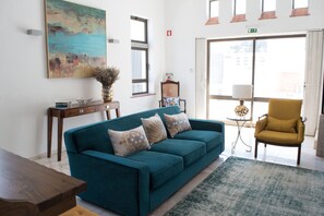 Interior - Art4you Cascais Suites Hostel (Cascais)