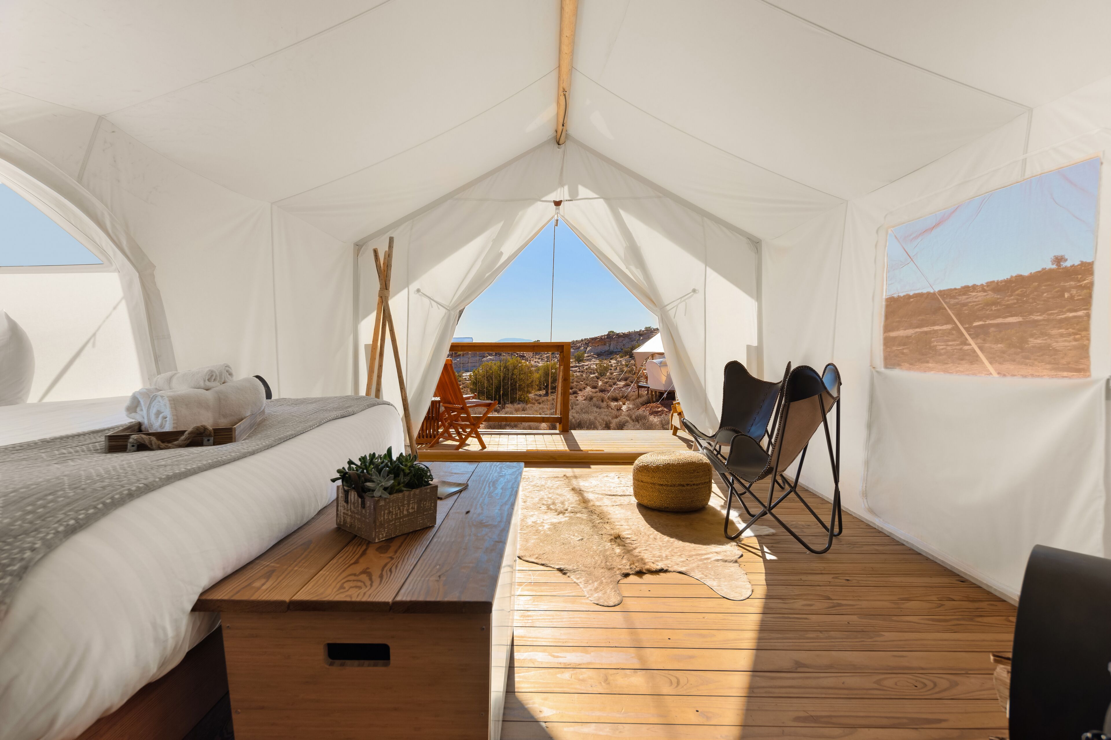 1 bedroom, premium bedding, memory-foam beds, bed sheets