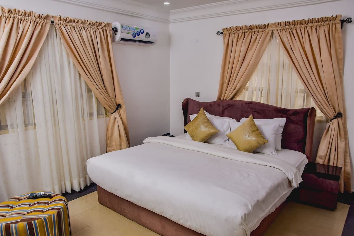 Chambre Double Deluxe | Bureau, Wi-Fi gratuit, draps fournis