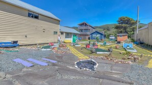 Unclassified image, 5 of 32, button - Whale Watcher Condo #2 (Rockaway Beach)