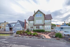 Exterior - Vista House (Seaside)
