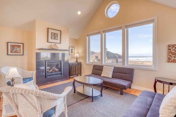 Living room - Vista House (Seaside)