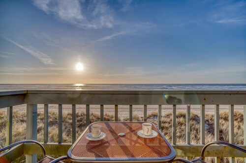 Whale Watcher Condo #3