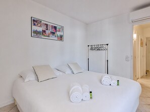 1 bedroom, iron/ironing board, WiFi, bed sheets - Appartement Gimelli – Welkeys (Toulon)