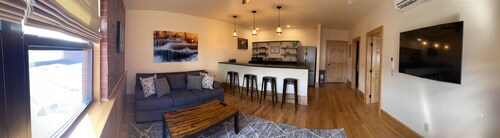 Main Street Retreats 105 - Brand New Apt. 105
