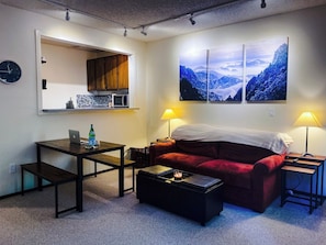 Smart TV, fireplace, DVD player, video library