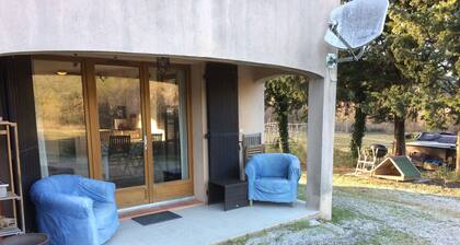 T3 indépendant Villa 75 M2 7 couchages 2 sdb Parking Jardin Terrasse Bbq ext