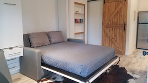 1 室のベッドルーム、アイロン / アイロン台、WiFi、ベッドシーツ