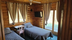 4 bedrooms, bed sheets