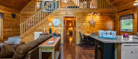 Smart TV, fireplace, streaming services