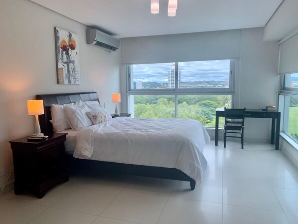 1 bedroom, desk, iron/ironing board, WiFi