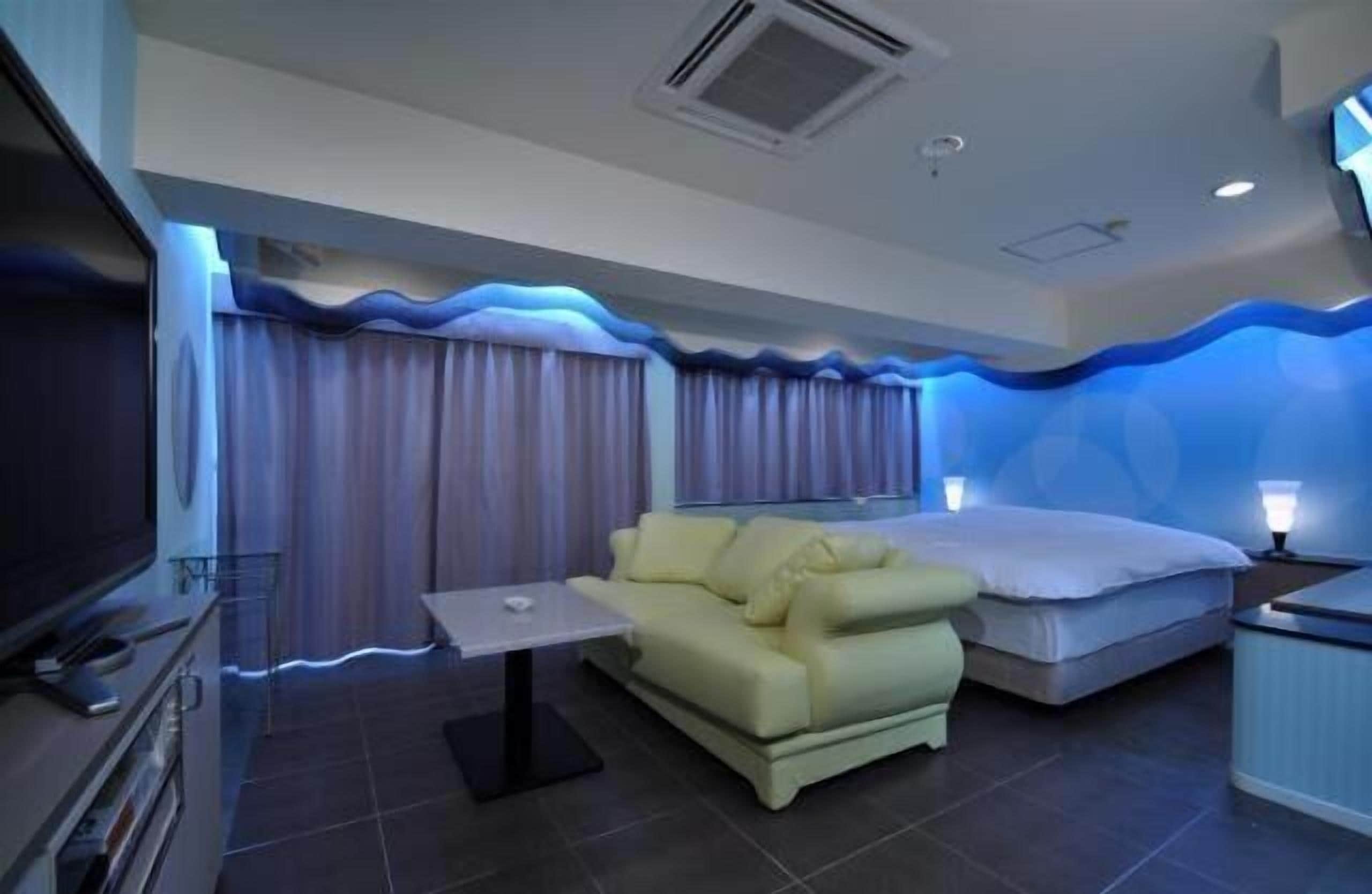 迷你吧、隔音、免費 Wi-Fi、床單