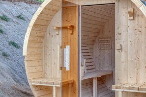 Sauna - 30 sq.m Elevated Chalet  enjoying amazing sea views! (Waiheke Island)